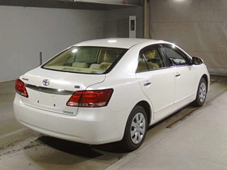 TOYOTA PREMIO 2016
