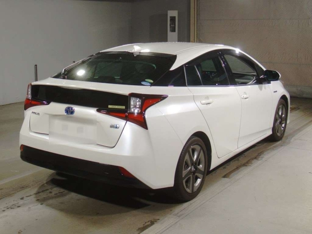 TOYOTA PRIUS 2019