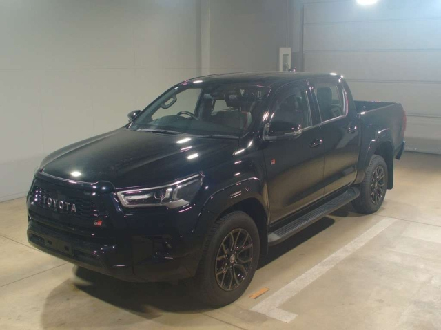 TOYOTA HILUX 2024