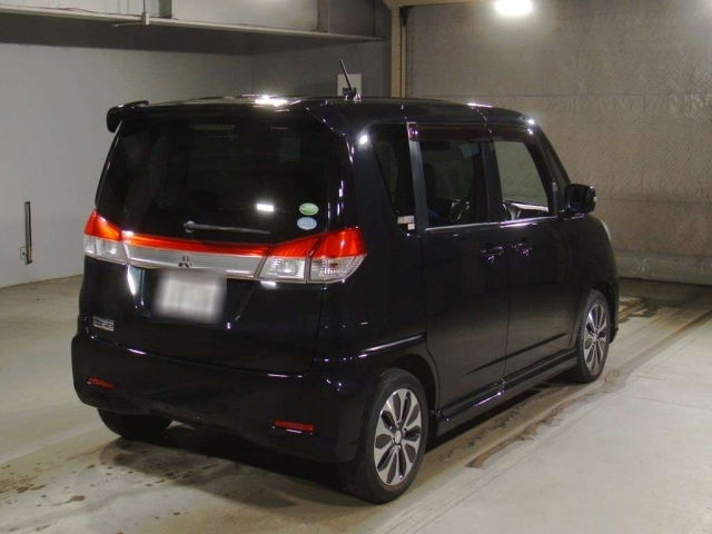 MITSUBISHI DELICA D2 2015