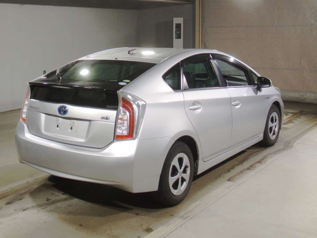 TOYOTA PRIUS 2013