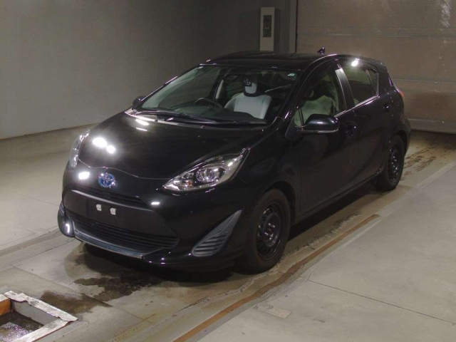 TOYOTA AQUA 2020