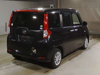 TOYOTA ROOMY 2020
