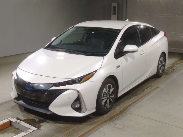 TOYOTA PRIUS PHV 2017