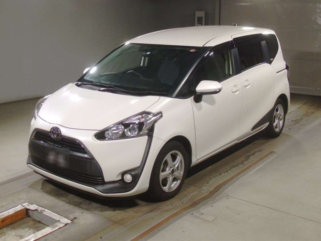 TOYOTA SIENTA 2016
