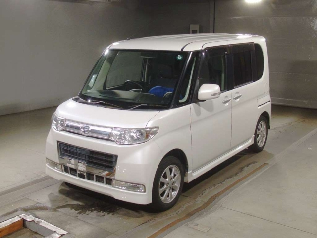 DAIHATSU TANTO 2008