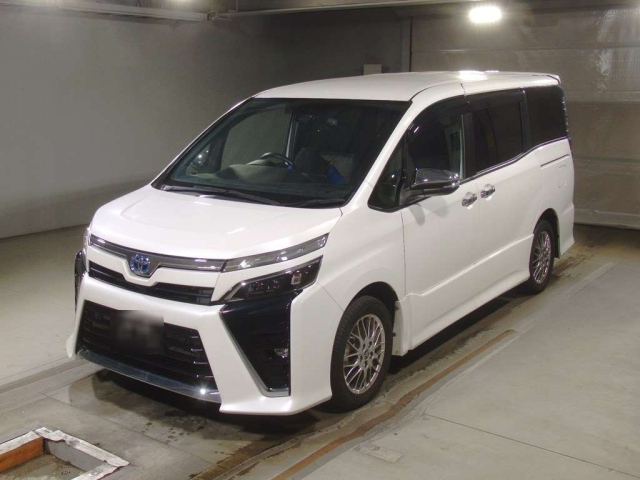 TOYOTA VOXY 2020