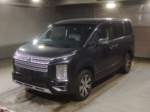 MITSUBISHI DELICA D5 2023