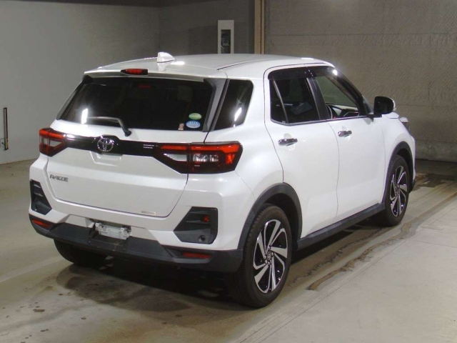 TOYOTA RAIZE 2020