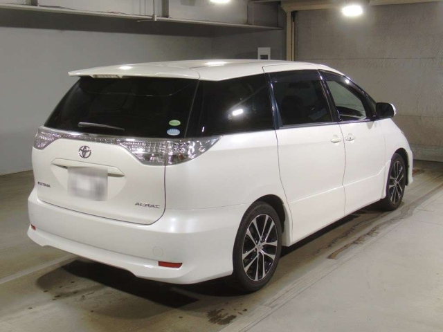 TOYOTA ESTIMA 2013