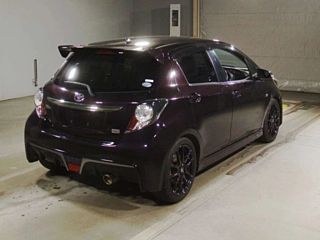 TOYOTA VITZ 2016