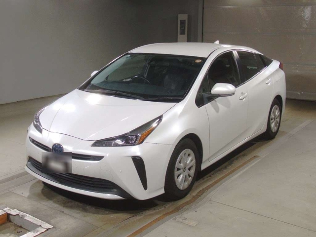 TOYOTA PRIUS 2021
