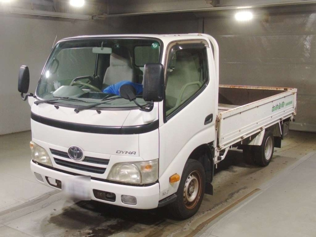 TOYOTA DYNA 2012