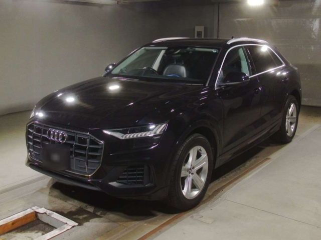 AUDI Q8 2019