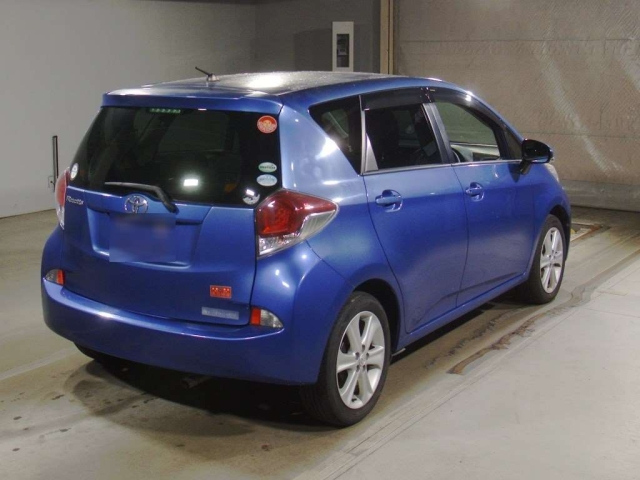 TOYOTA RACTIS 2015