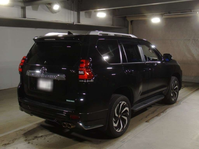 TOYOTA LAND CRUISER PRADO 2022
