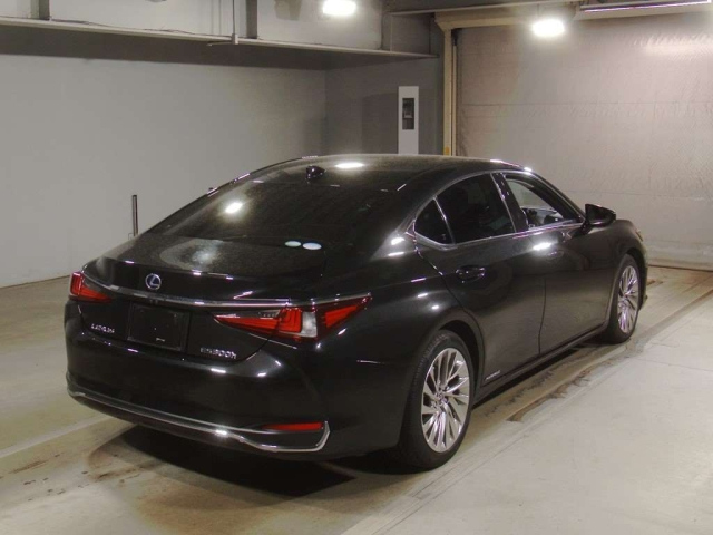 LEXUS ES 2020