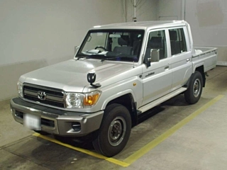 TOYOTA LAND CRUISER 2015