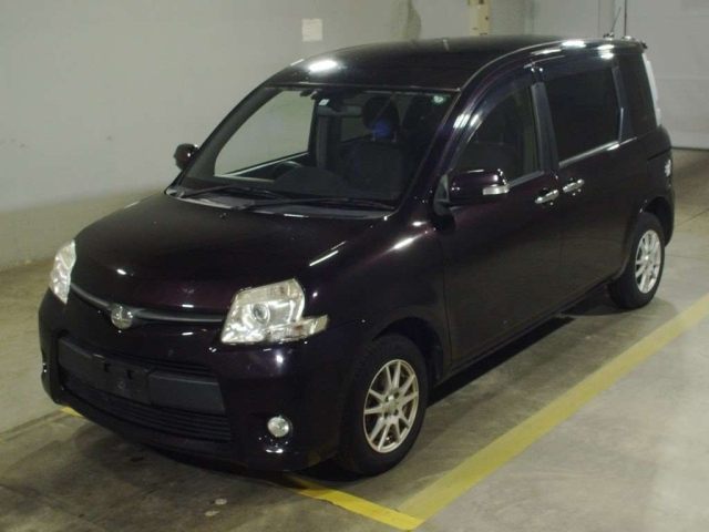 TOYOTA SIENTA 2012