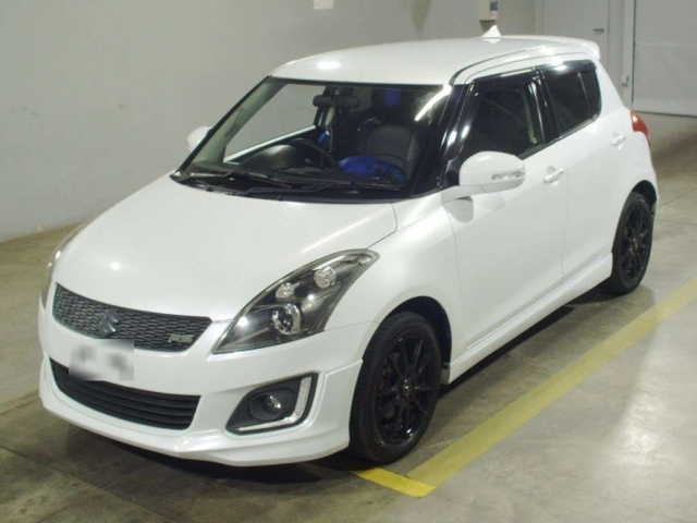 SUZUKI SWIFT 2015