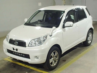 TOYOTA RUSH 2011