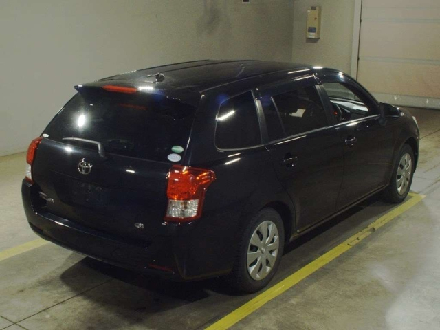 TOYOTA COROLLA FIELDER 2015