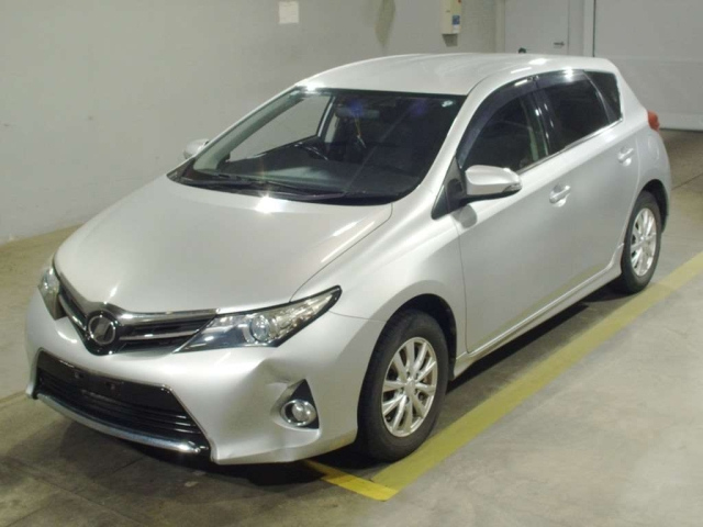 TOYOTA AURIS 2014
