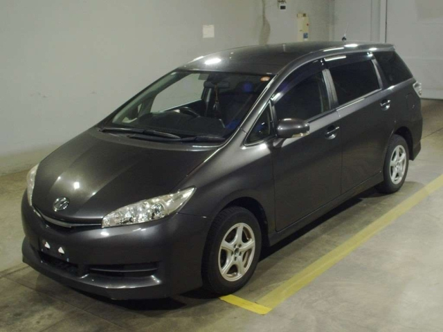 TOYOTA WISH 2016