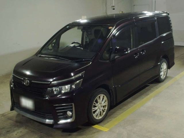 TOYOTA VOXY 2014