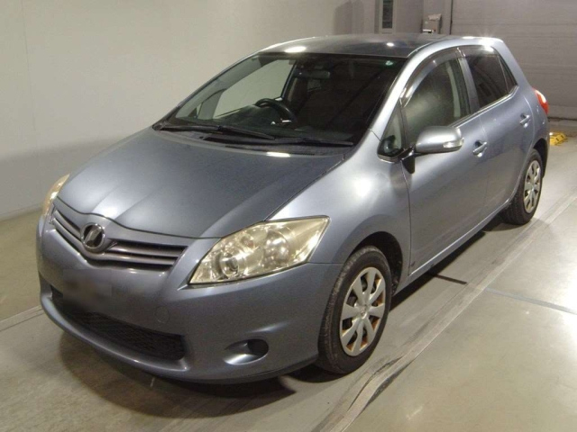 TOYOTA AURIS 2010