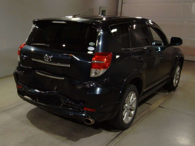 TOYOTA VANGUARD 2011