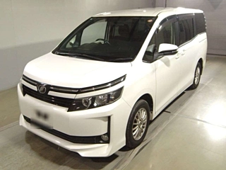 TOYOTA VOXY 2015