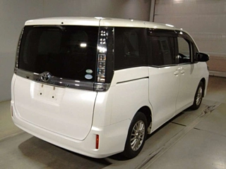 TOYOTA VOXY 2015