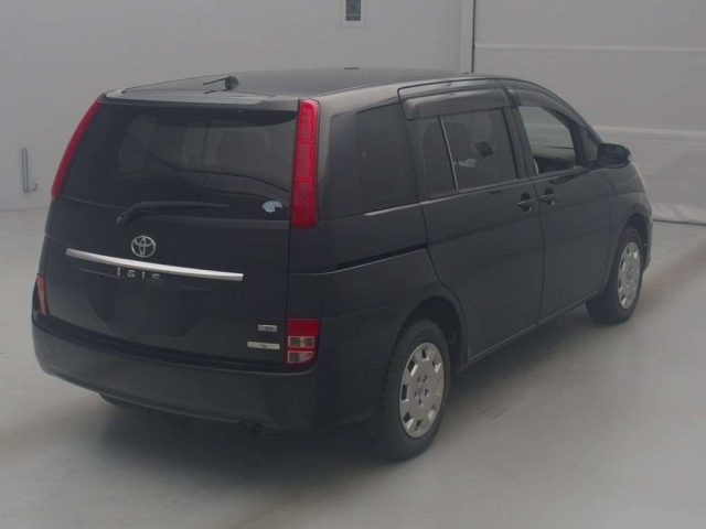 TOYOTA ISIS 2010