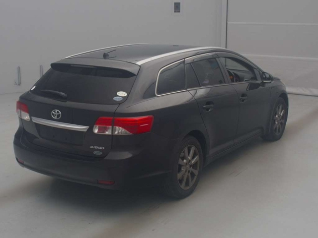 TOYOTA AVENSIS WAGON 2013