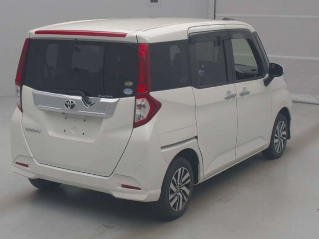 TOYOTA ROOMY 2019