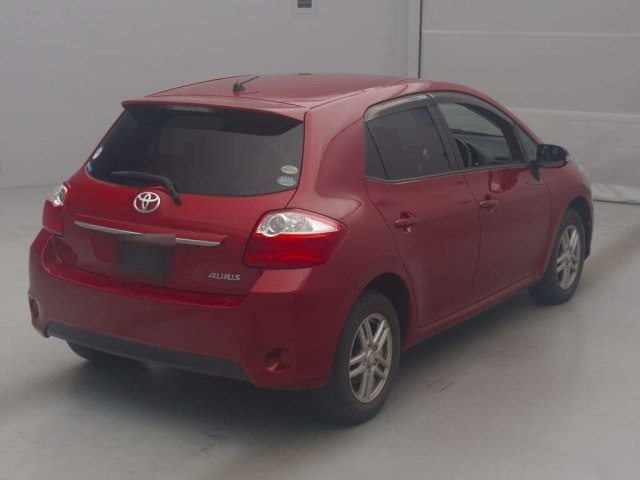 TOYOTA AURIS 2010