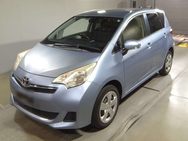 TOYOTA RACTIS 2012