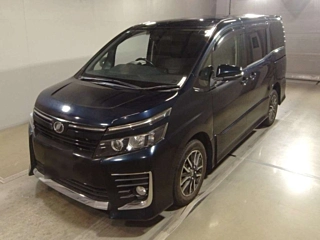 TOYOTA VOXY 2014