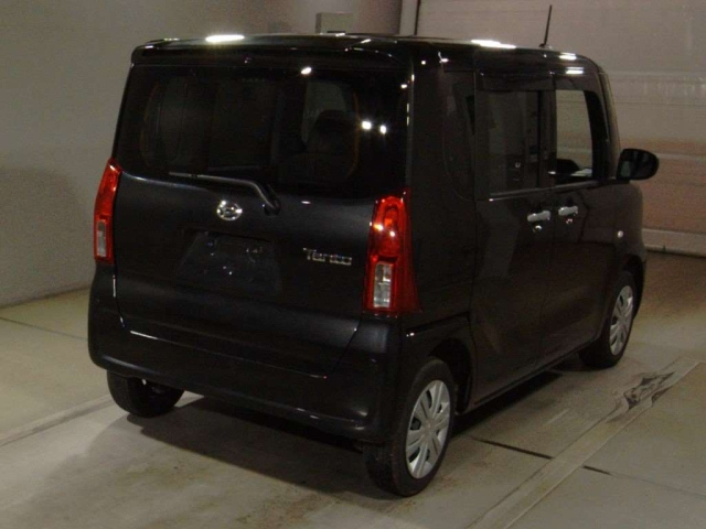 DAIHATSU TANTO 2024