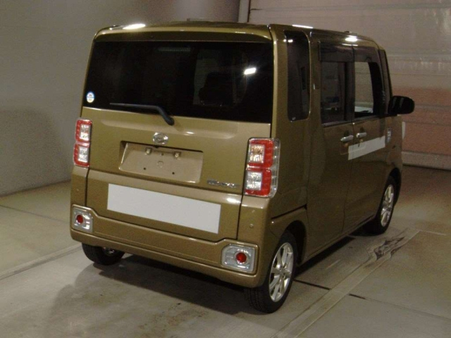 DAIHATSU WAKE 2020