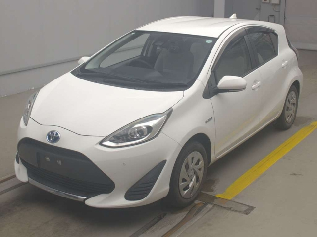 TOYOTA AQUA 2020
