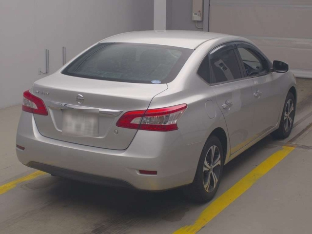 NISSAN SYLPHY 2015
