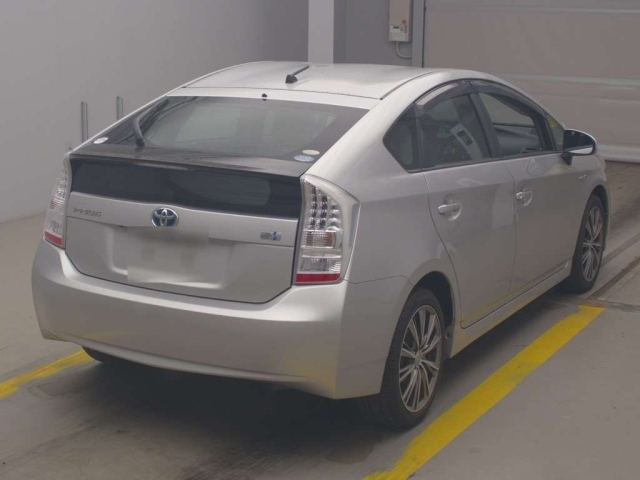TOYOTA PRIUS 2010