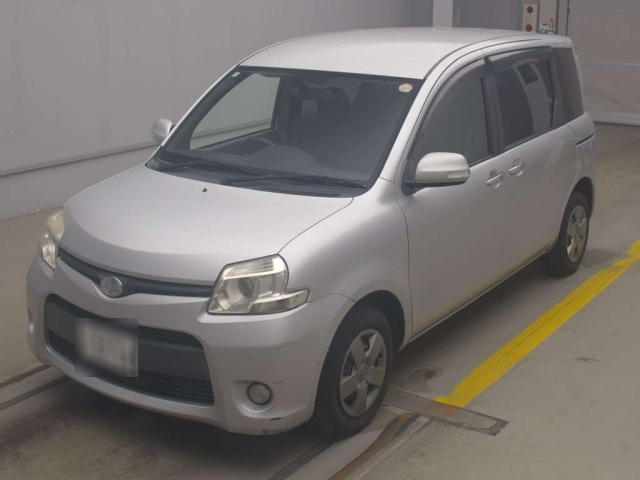 TOYOTA SIENTA 2012