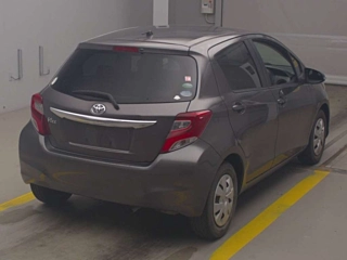 TOYOTA VITZ 2014