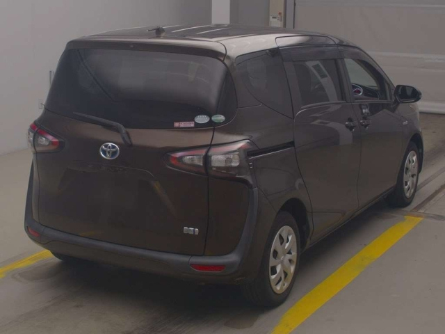 TOYOTA SIENTA 2015