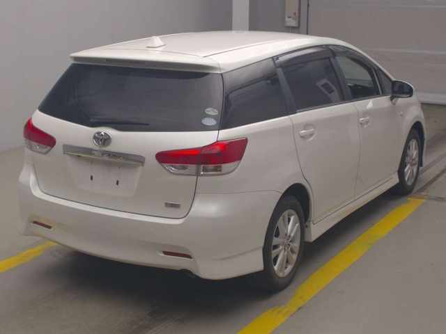 TOYOTA WISH 2009
