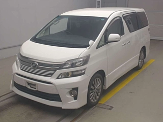 TOYOTA VELLFIRE 2013