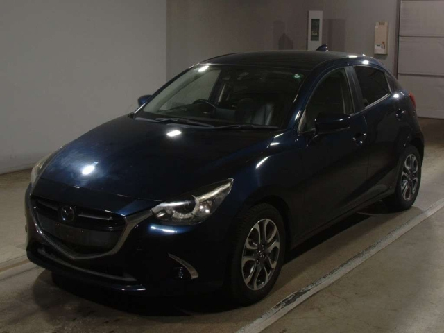 MAZDA DEMIO 2016